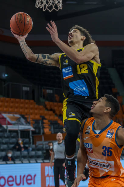 0战胜阿塞 0战胜阿塞