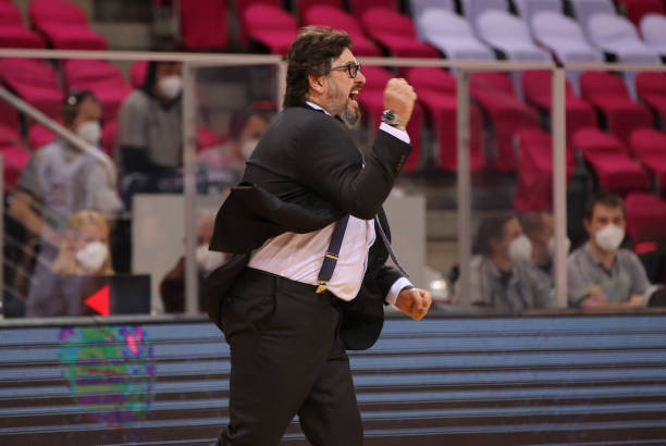 会市场中 会市场中